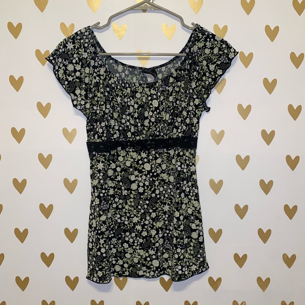 JKLA California slinky floral blouse